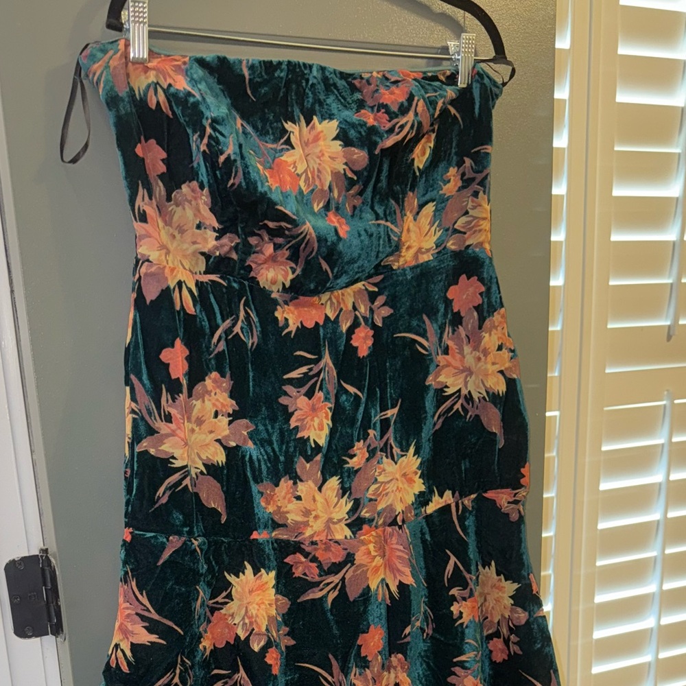 Lulu's Teal Floral Velvet Strapless Maxi Dress - Picture 11 of 16